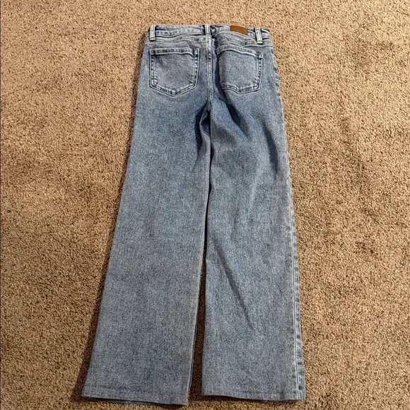 BKE Kids Light Blue Jeans - Picture 4 of 7